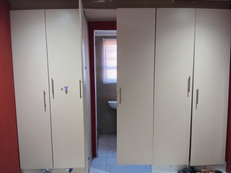 2 Bedroom Property for Sale in Kwa Nobuhle Eastern Cape